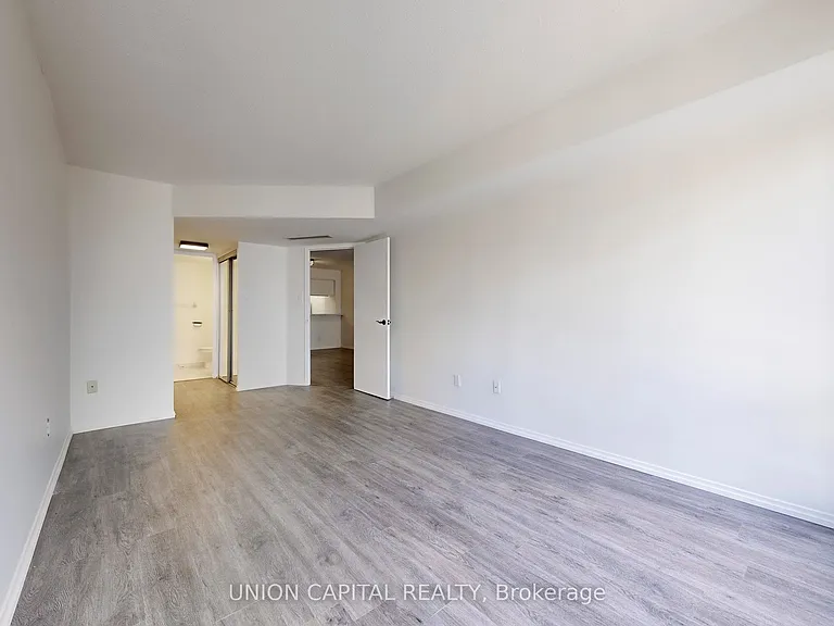 1001 Bay St #1009 — Photo 19