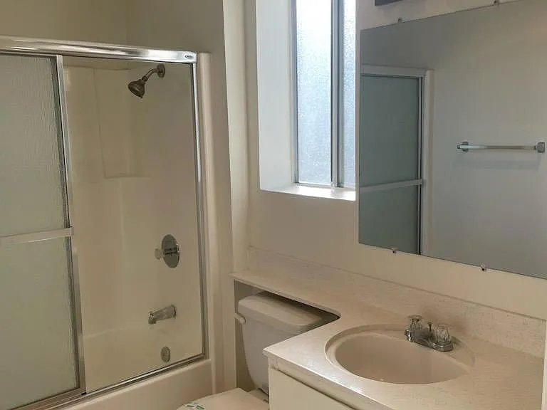 4658 Cherokee Ave — Photo 6