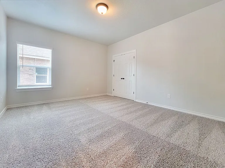 4413 Royal Oak Blvd — Photo 13