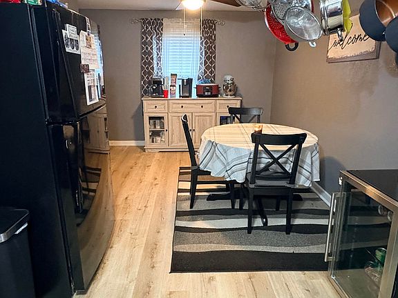 5th image of 712 Everglade Dr