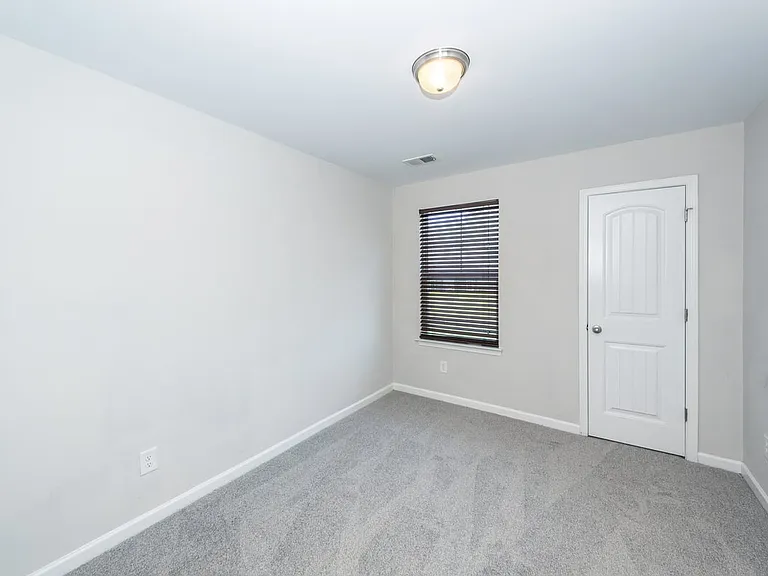 484 Truman Dr — Photo 60