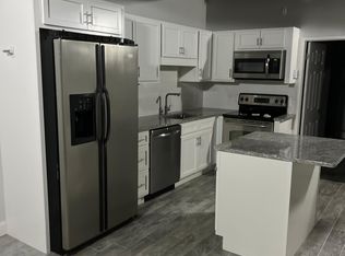 9 Sunset Rd, Narragansett, RI 02882