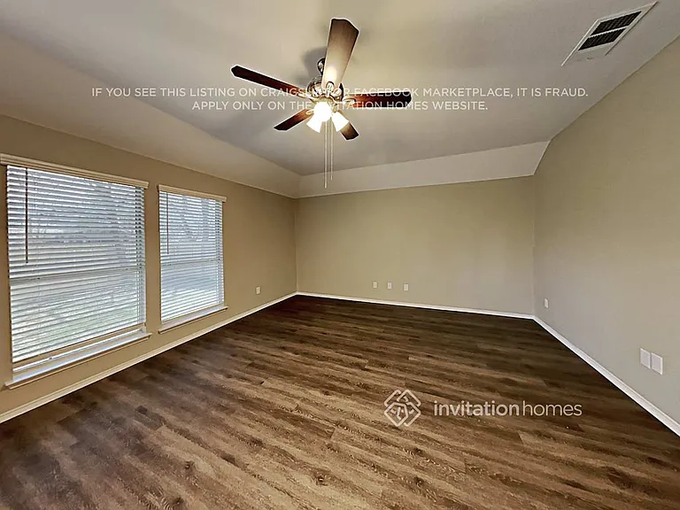 904 Chestnut Ln — Photo 5