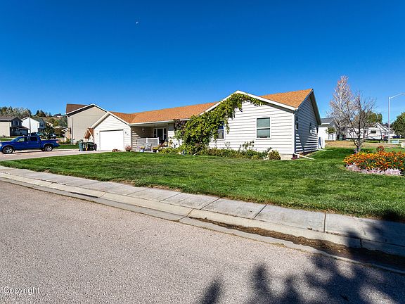 2nd image of 1202 Middle Fork Dr