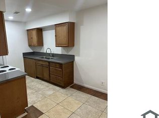 21 W Tonopah Ave APT 3, North Las Vegas, NV 89030