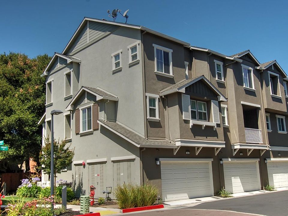 2nd image of 465 Kasra Dr