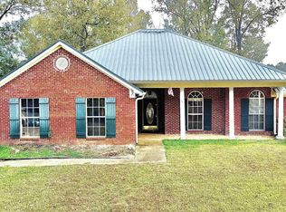 910 Eagles Nest Dr, Byram, MS 39272