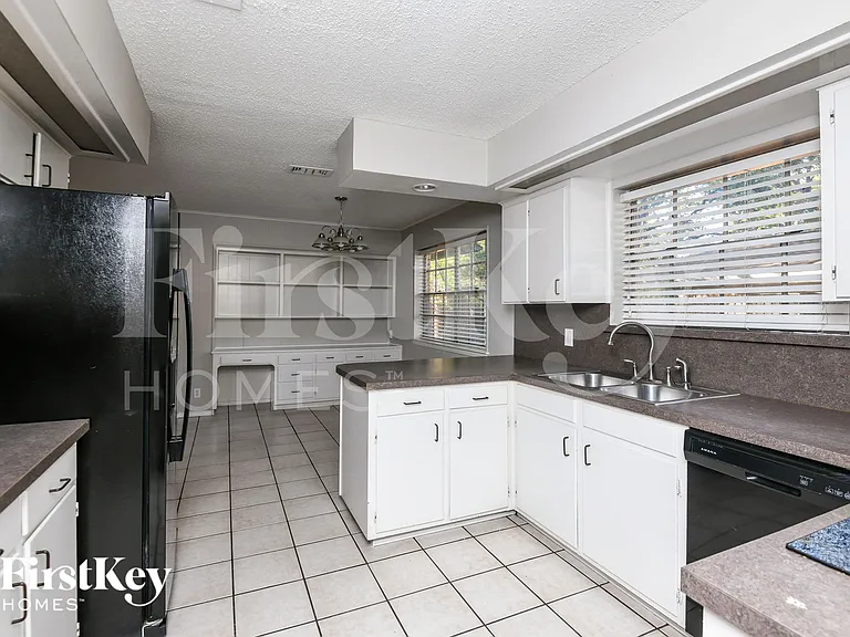 1808 W Cedar Elm Dr — Photo 5