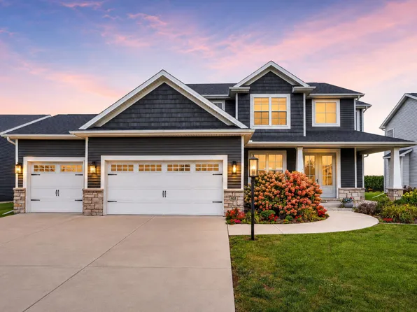 908 Declaration Dr, Savoy, IL 61874