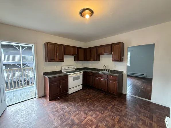 675 S Main St Floor 2, Waterbury, CT 06706