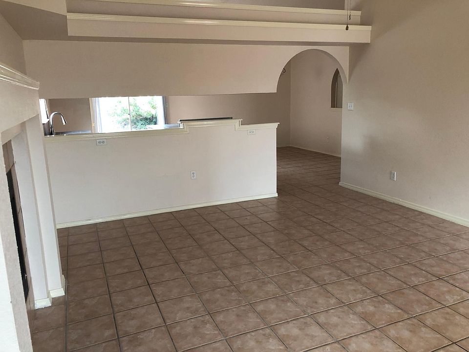 1st image of 7465 Luz De Lumbre Ave