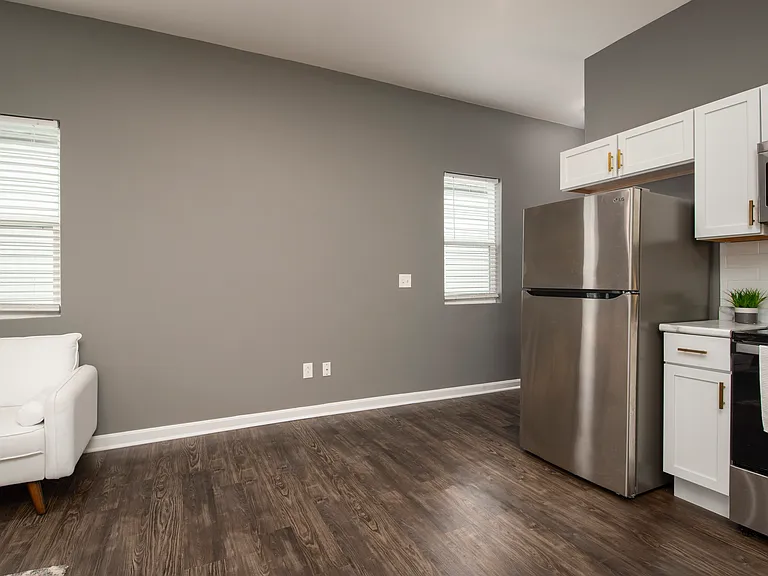 1408 Culbertson Ave — Photo 15