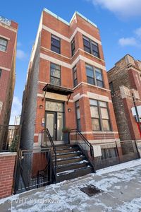 1042 N Orleans St APT 3, Chicago, IL, 60610