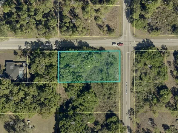 1323 Richmond Ave N, Lehigh Acres, FL 33972