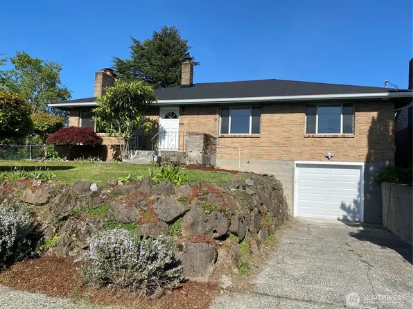 4916 24th Place S, Seattle, WA 98108