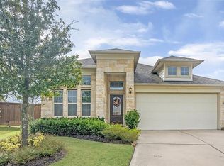 19203 S Cottonwood Green Ln, Cypress, TX 77433