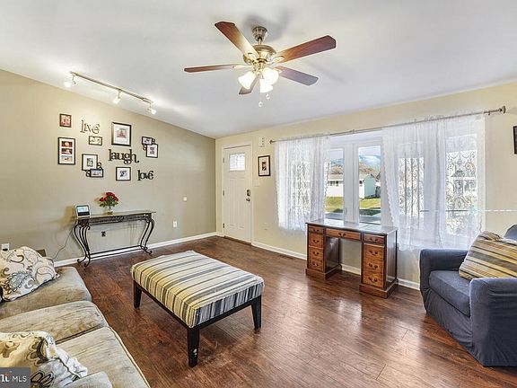 5th image of 28 Mavista Cir