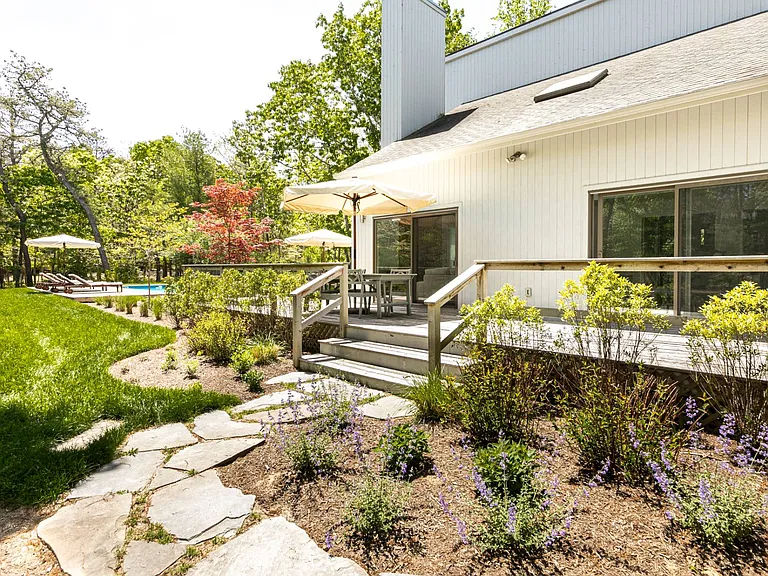 546 Wainscott Northwest Rd — Photo 26