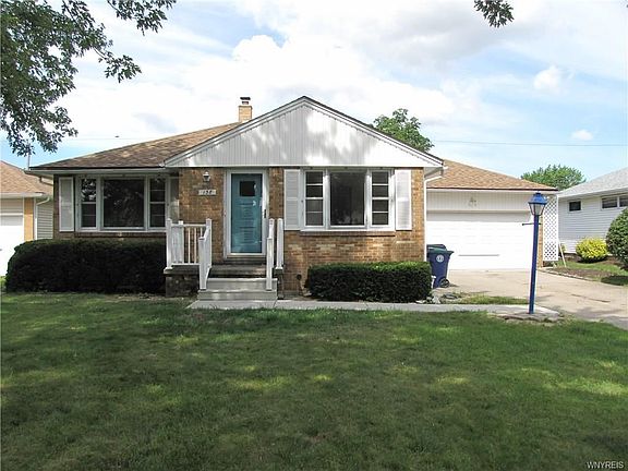 2nd image of 138 Donna Lea Blvd