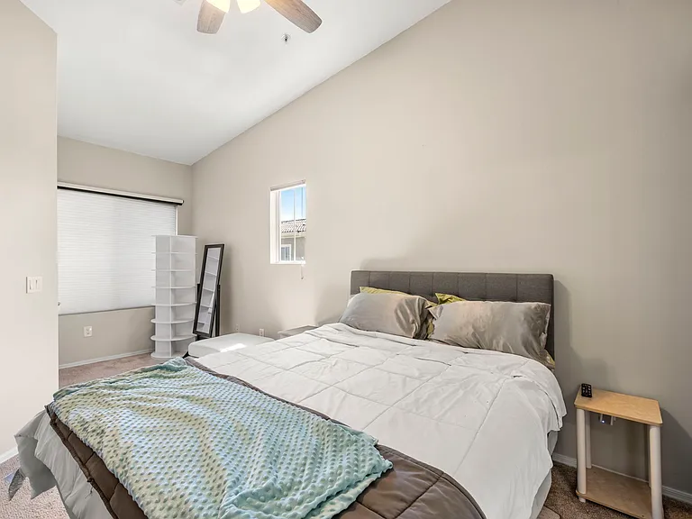 2450 W Glenrosa Ave #9 — Photo 18
