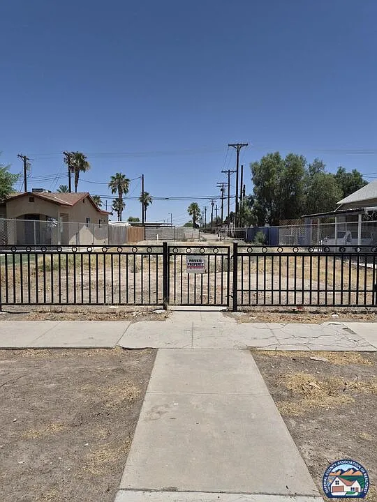Studio, 5850 sqft, $1,200 — Photo 4