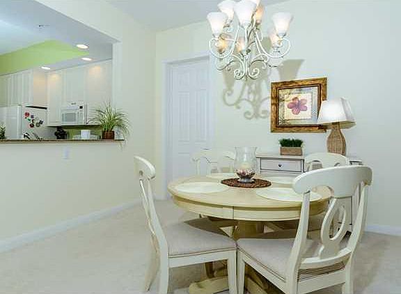 4th image of 26 Harbour Isle Dr E #102