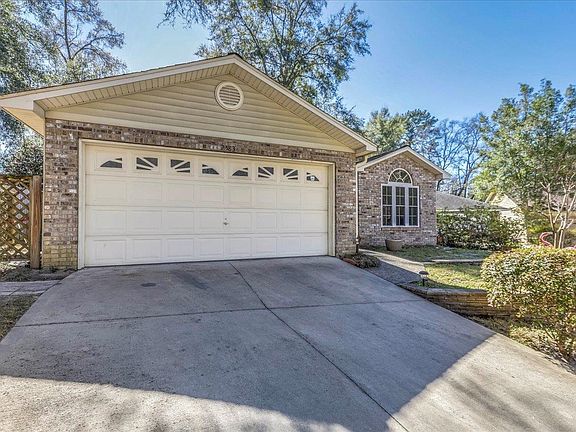5th image of 2583 Yarmouth Ln