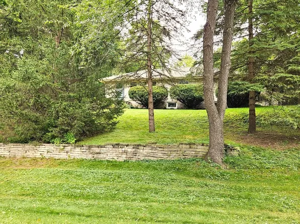 1650 South Lilly LANE, New Berlin, WI 53146