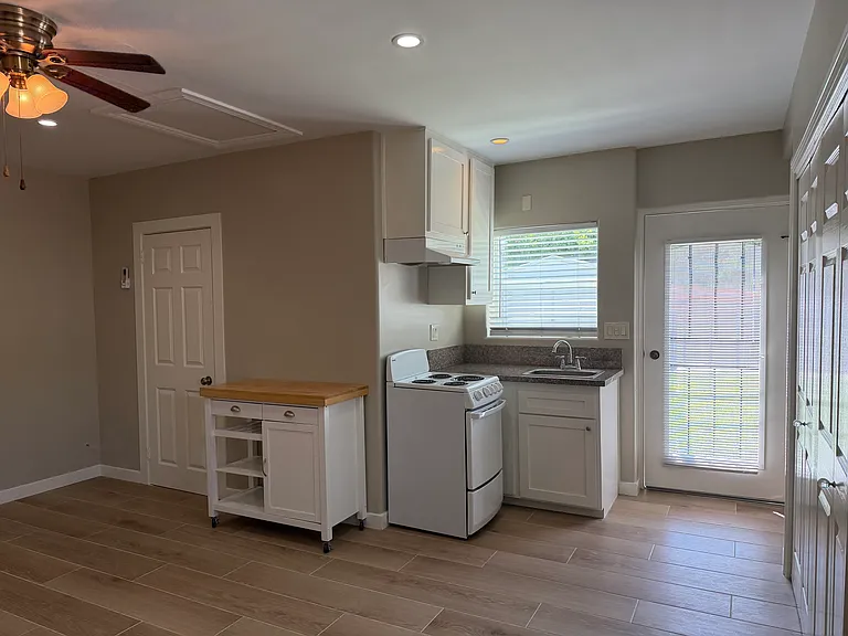 9414 Loch Avon Dr #1/2 — Photo 1