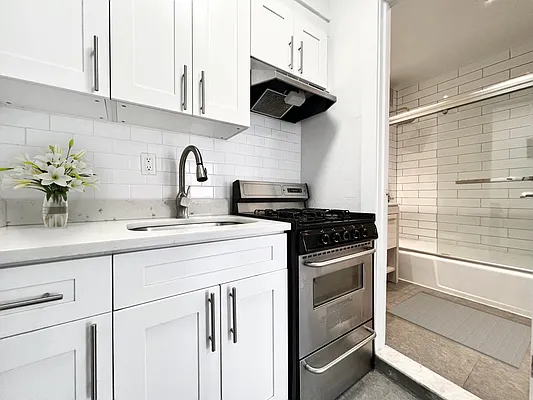 Rented by Vector New York, LLC | media 14