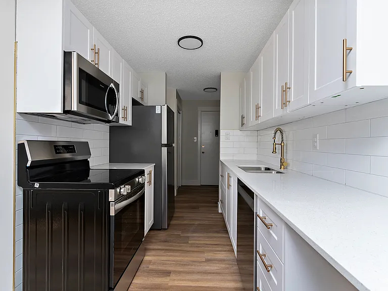 10630 114th St NW — Photo 14