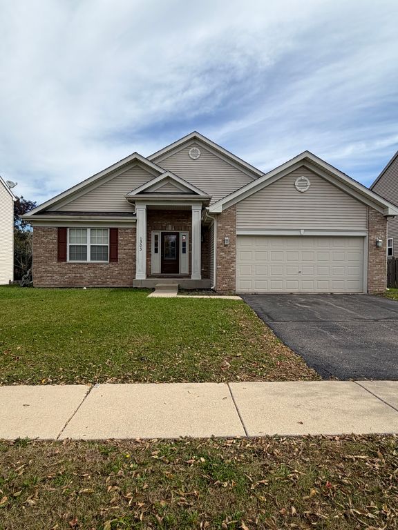 1303 Wentworth Dr - Property Image