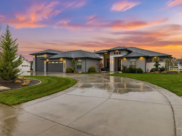 8398 W Mirror Pond Dr, Boise, ID 83714