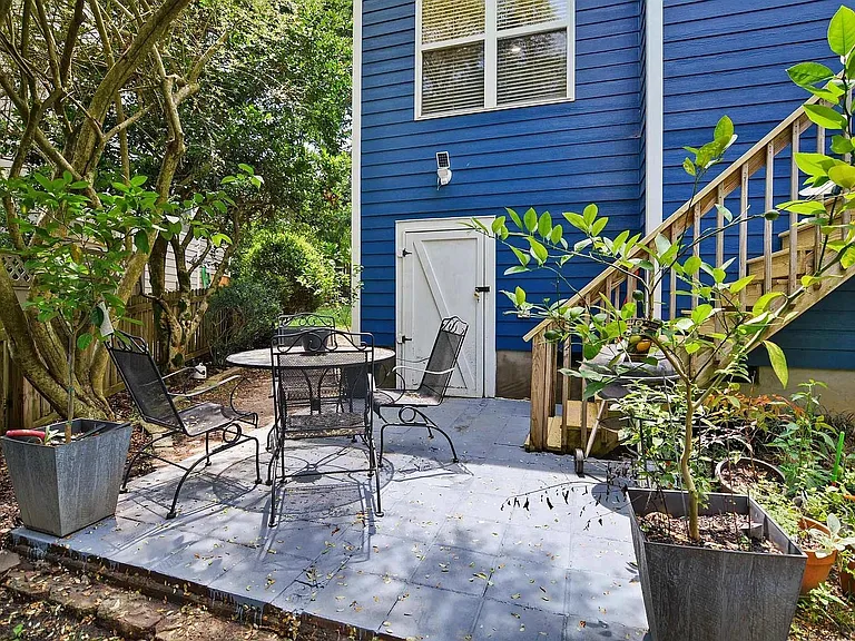 2161 Dunn Rd — Photo 23