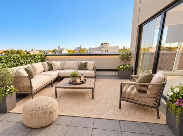 706 East 32nd Street image 1 of 12
