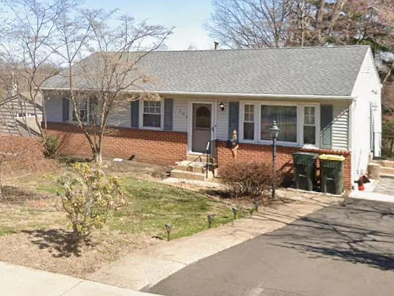 303 Overlook Ave — Photo 1