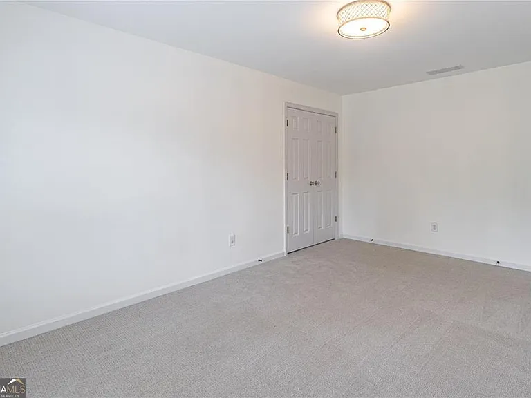 5491 Oxford Chase Way — Photo 29