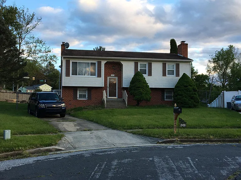 2401 Grange Hall Ct — Photo 3