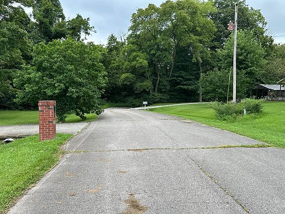 4th image of 234 Hickory Dr