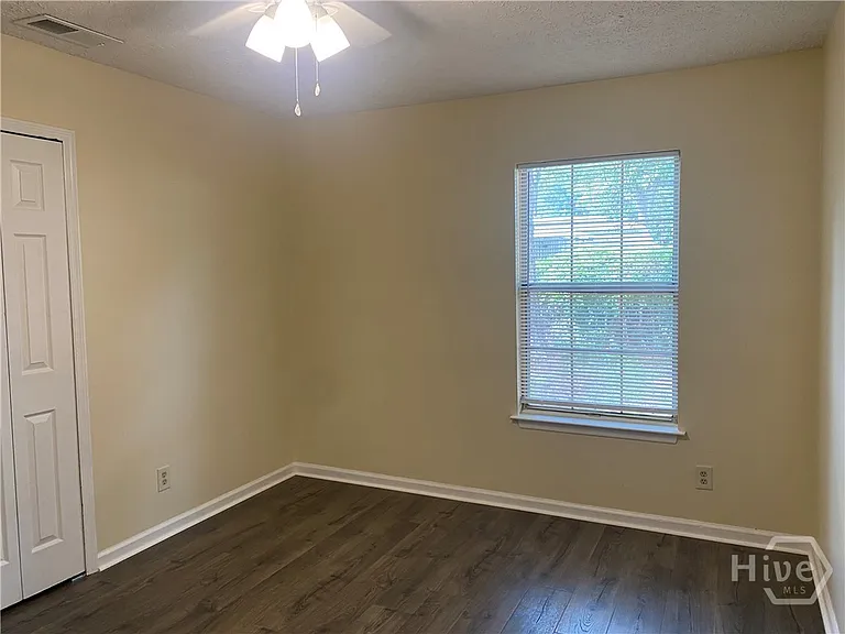 222 Forest Ridge Dr — Photo 10