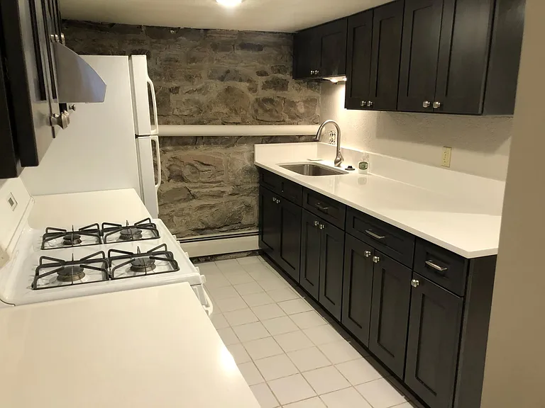 2335 Stout St #3 — Photo 7