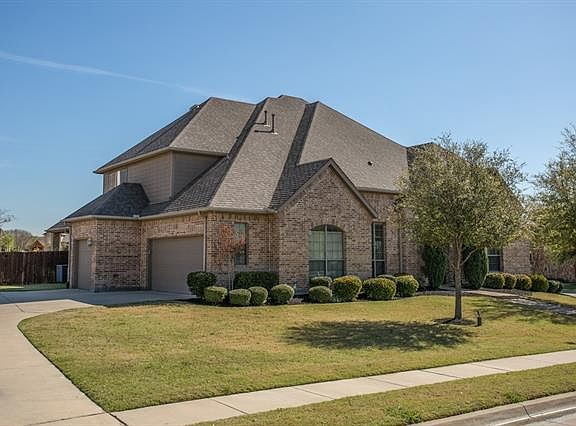 3rd image of 901 Homestead Dr