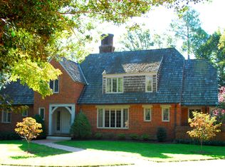 221 W. Queens Drive, Williamsburg, VA 23185