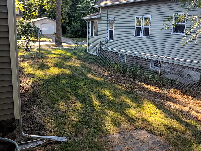 side/rear yard