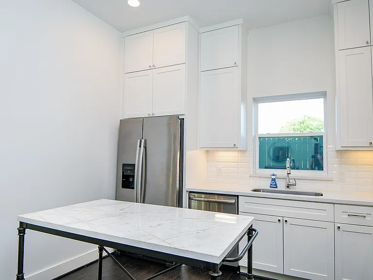 1903 Jack Oak Ave — Photo 9