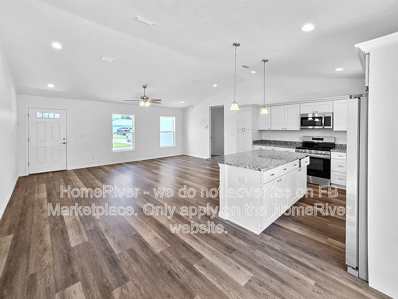 3 bed, 2.0 bath, 1699 sqft, $1,750 — Photo 4
