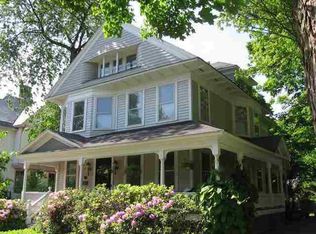 9 5th Ave, Saratoga Springs, NY 12866