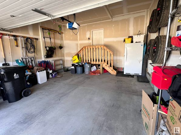 55 Vivian Way, Spruce Grove, AB T7X 0H3