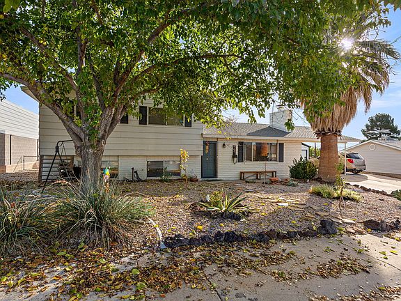 3rd image of 948 N 2050 East Cir