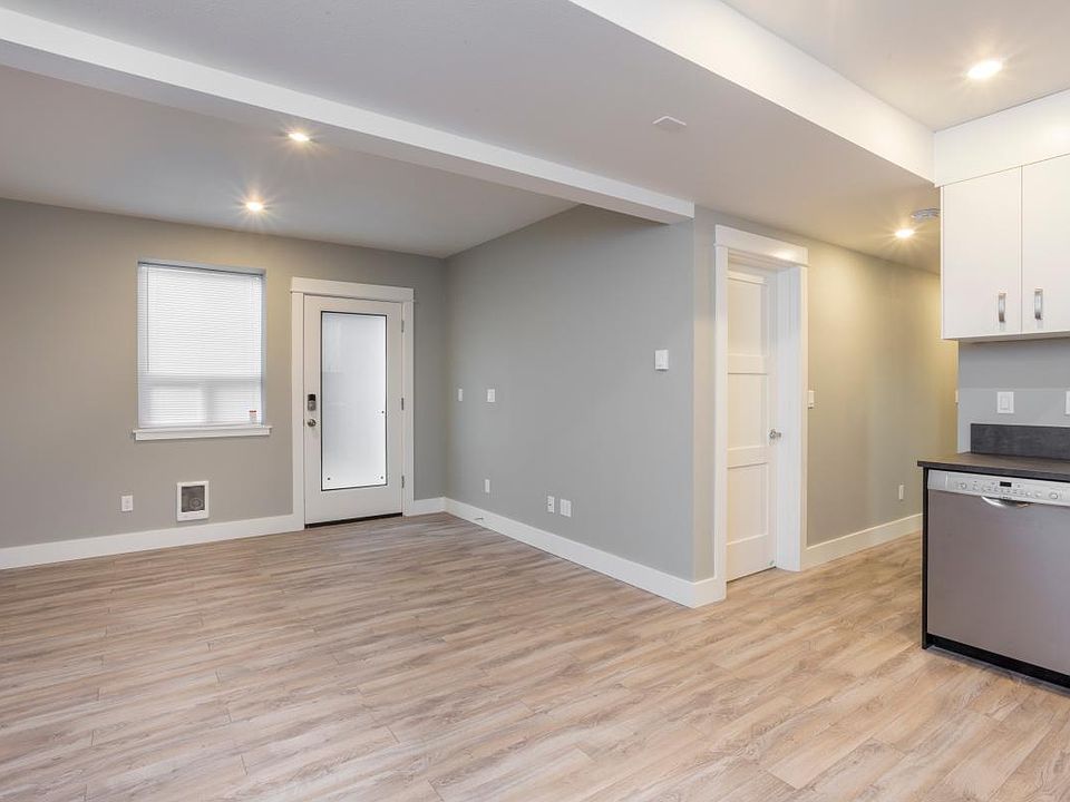 Living Room & Entry